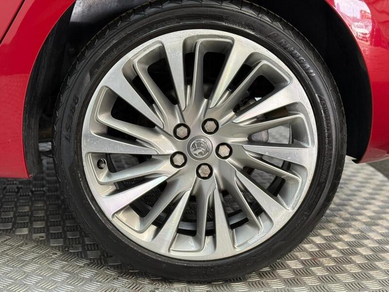 Vauxhall Astra 1.2 Turbo SRi VX Line Nav Euro 6 (s/s) 5dr - U279