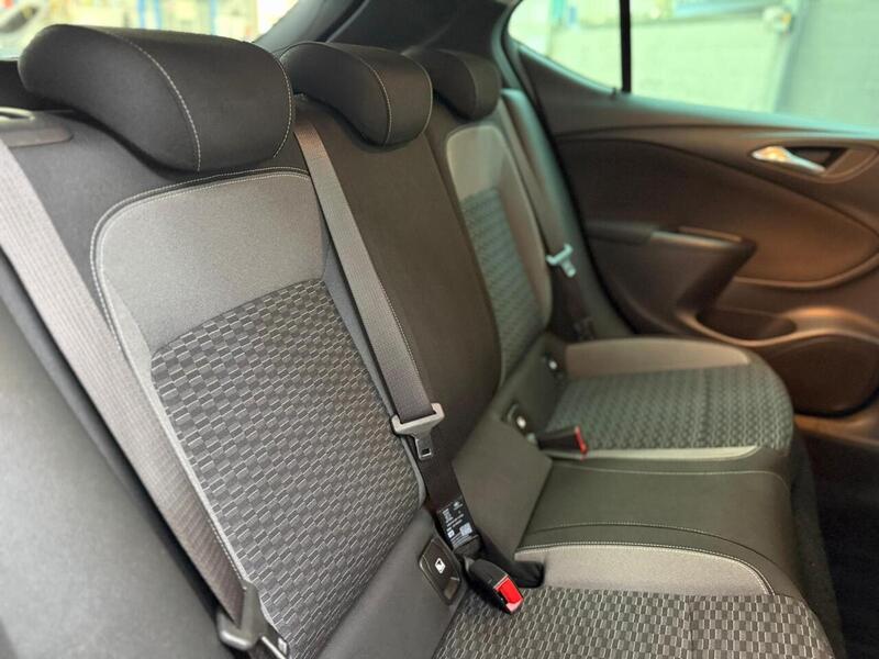 Vauxhall Astra 1.2 Turbo SRi VX Line Nav Euro 6 (s/s) 5dr - U279