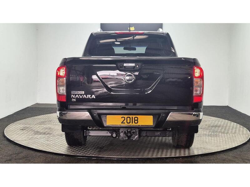 Nissan Navara 2.3 dCi Tekna 4WD Euro 5 4dr - U296