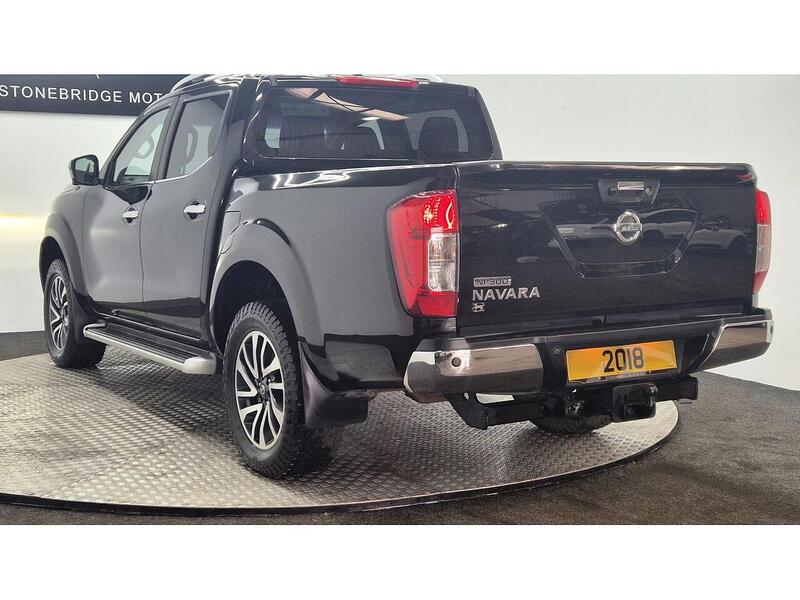 Nissan Navara 2.3 dCi Tekna 4WD Euro 5 4dr - U296