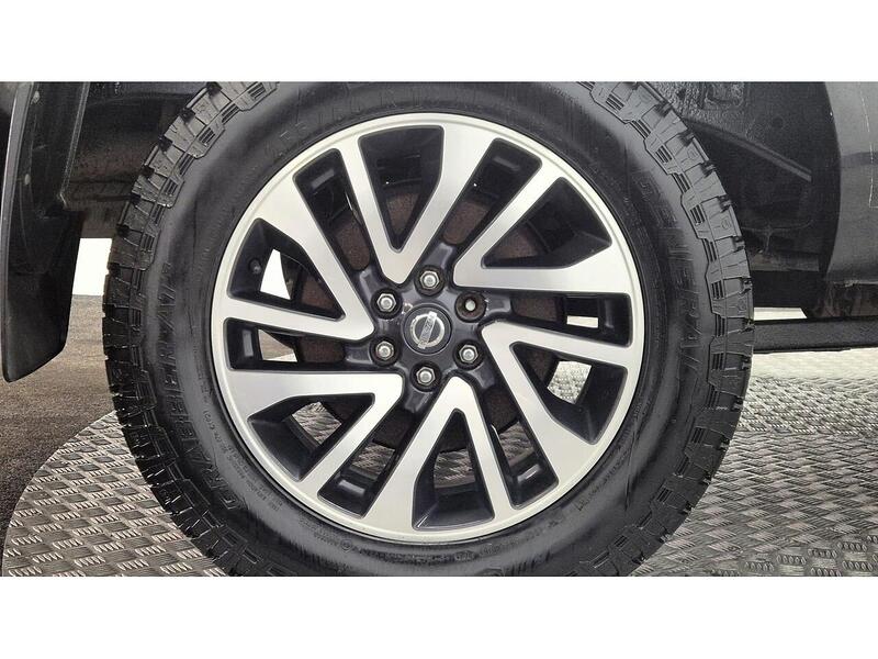 Nissan Navara 2.3 dCi Tekna 4WD Euro 5 4dr - U296