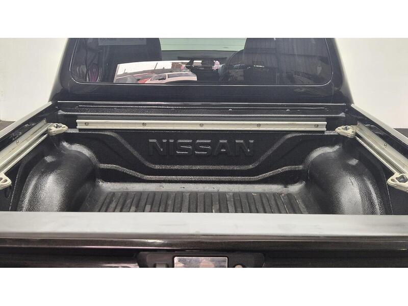 Nissan Navara 2.3 dCi Tekna 4WD Euro 5 4dr - U296