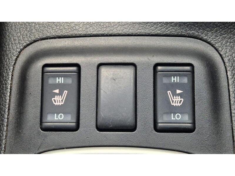 Nissan Navara 2.3 dCi Tekna 4WD Euro 5 4dr - U296