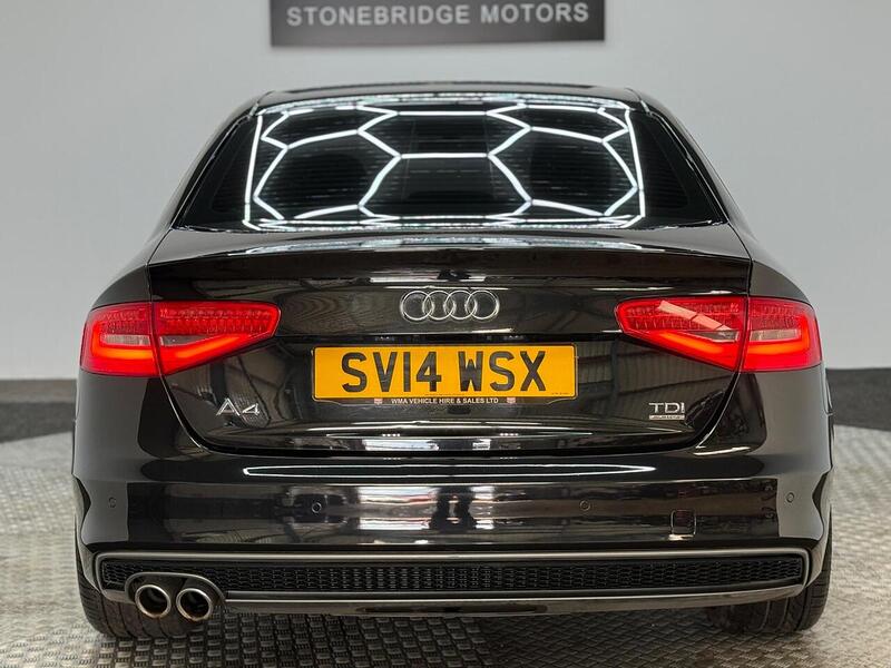 Audi A4 2.0 TDI Black Edition quattro Euro 5 (s/s) 4dr - U300