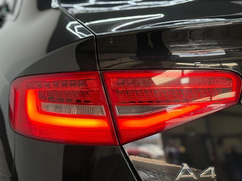 Audi A4 2.0 TDI Black Edition quattro Euro 5 (s/s) 4dr - U300