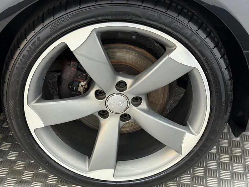 Audi A4 2.0 TDI Black Edition quattro Euro 5 (s/s) 4dr - U300