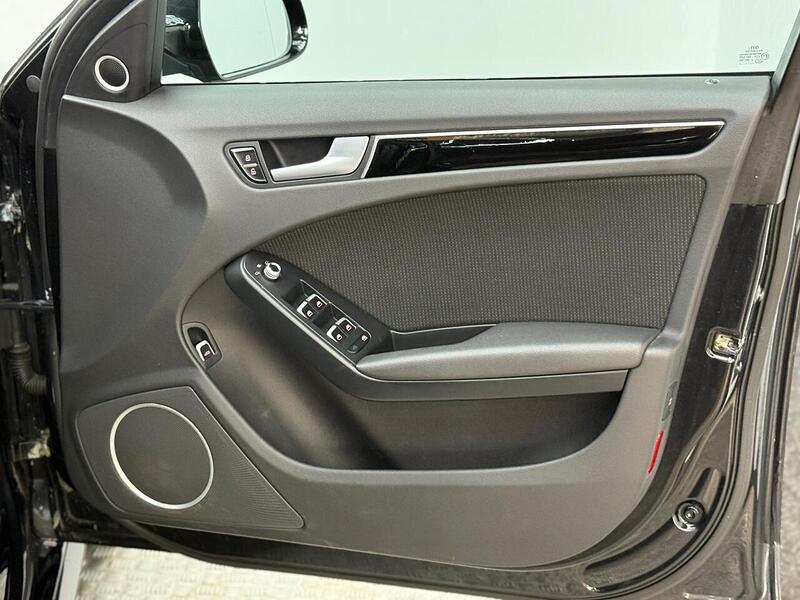 Audi A4 2.0 TDI Black Edition quattro Euro 5 (s/s) 4dr - U300