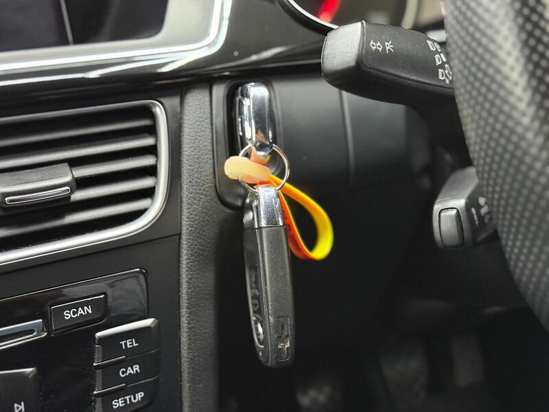 Audi A4 2.0 TDI Black Edition quattro Euro 5 (s/s) 4dr - U300