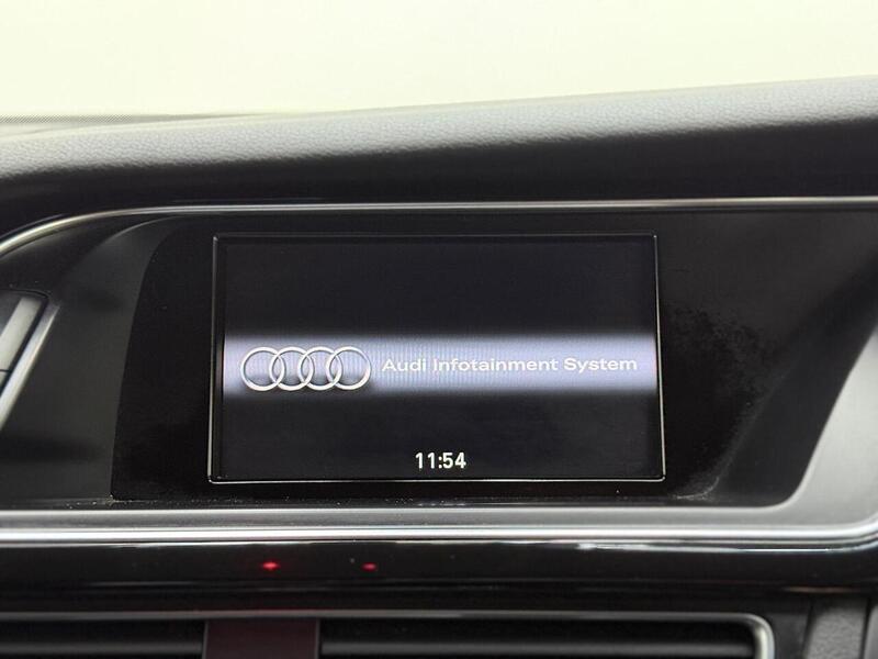Audi A4 2.0 TDI Black Edition quattro Euro 5 (s/s) 4dr - U300