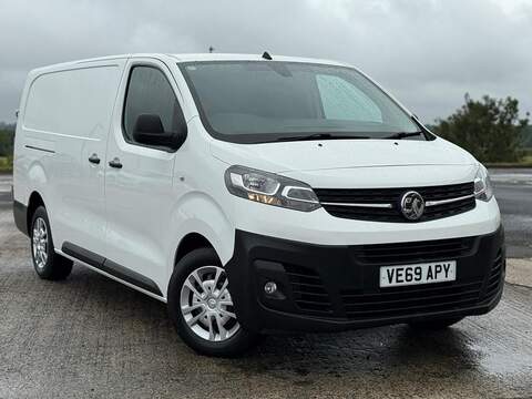 Vauxhall Vivaro Grand C4 Picasso Exclusive MPV 1 Manual Diesel