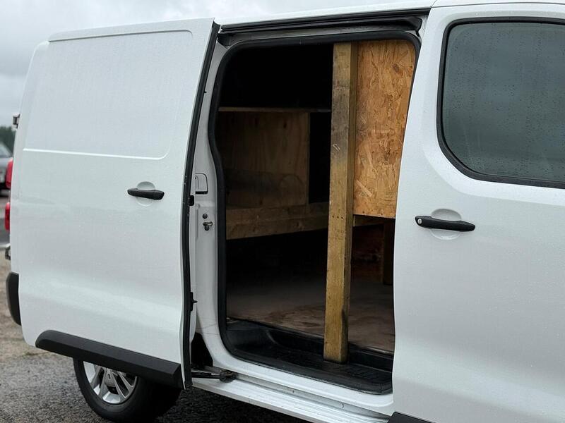 Vauxhall Vivaro 1.5 Turbo D 2900 Dynamic L2 H1 Euro 6 (s/s) 6dr - U301
