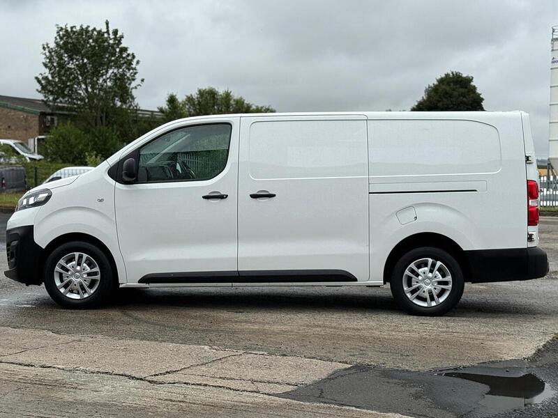 Vauxhall Vivaro 1.5 Turbo D 2900 Dynamic L2 H1 Euro 6 (s/s) 6dr - U301