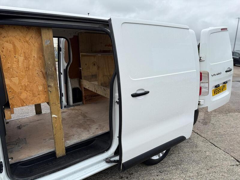 Vauxhall Vivaro 1.5 Turbo D 2900 Dynamic L2 H1 Euro 6 (s/s) 6dr - U301