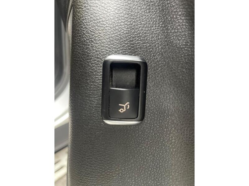 Mercedes-Benz GLE 2.1 GLE250d AMG Line (Premium) G-Tronic 4MATIC Euro 6 (s/s) 5dr - U303