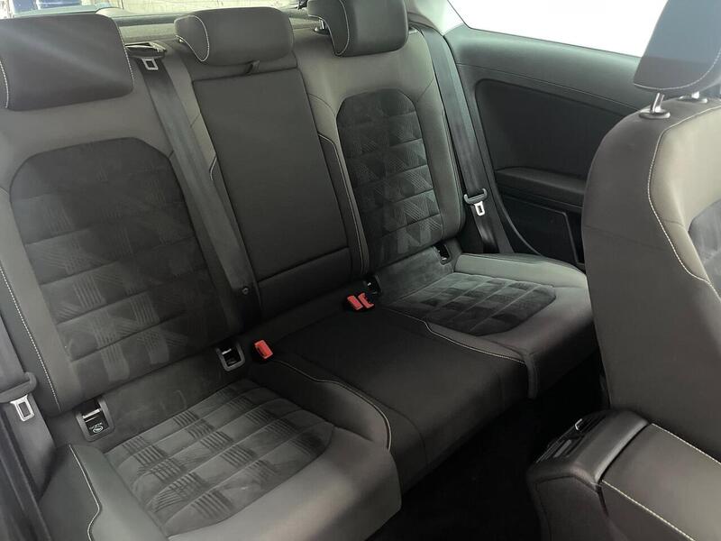 Volkswagen Golf 2.0 TDI BlueMotion Tech GT Euro 5 (s/s) 3dr - U304