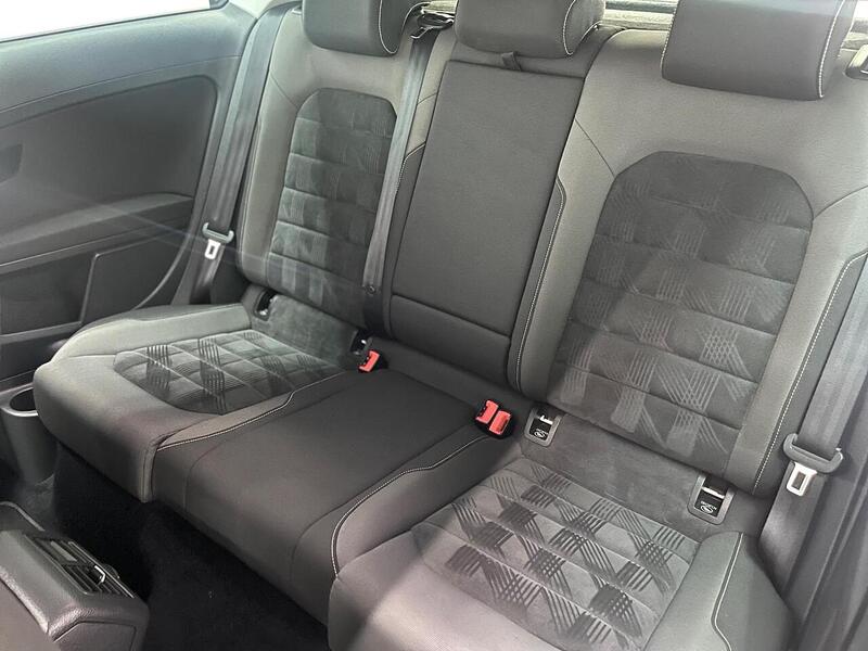 Volkswagen Golf 2.0 TDI BlueMotion Tech GT Euro 5 (s/s) 3dr - U304