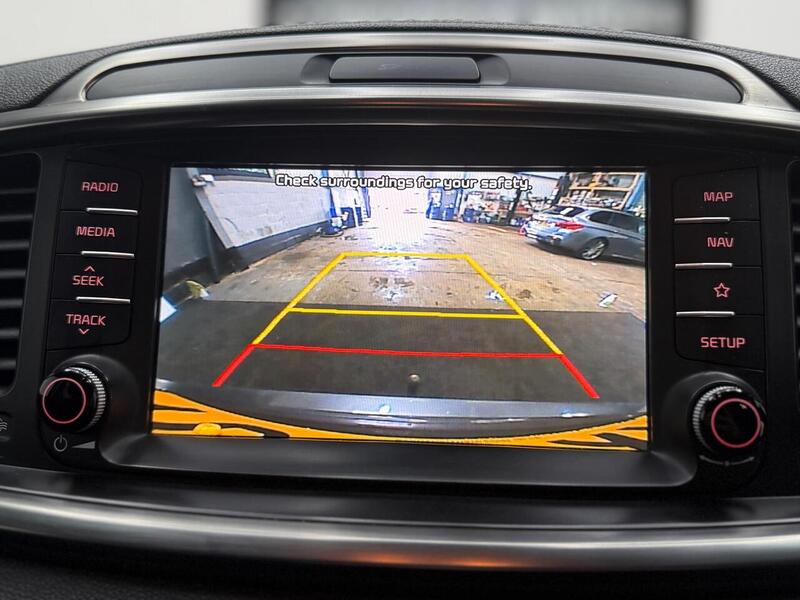 Kia Sorento 2.2 CRDi KX-2 Auto AWD Euro 6 (s/s) 5dr - U305