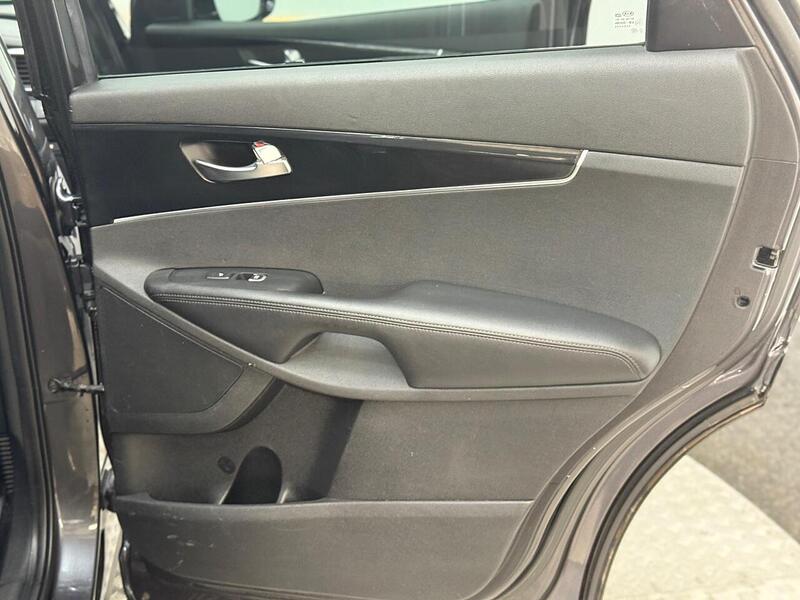 Kia Sorento 2.2 CRDi KX-2 Auto AWD Euro 6 (s/s) 5dr - U305