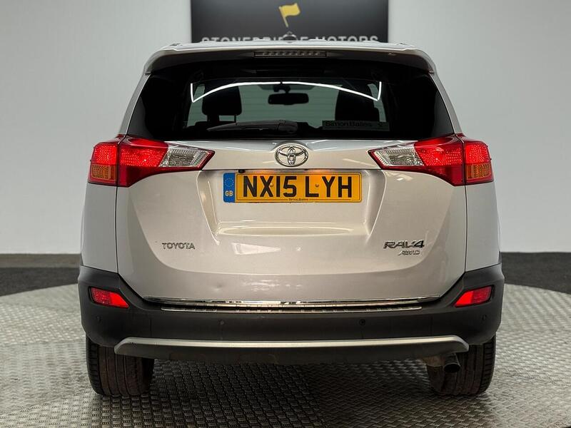 Toyota RAV4 2.0 D-4D Icon 4WD Euro 5 (s/s) 5dr - U310