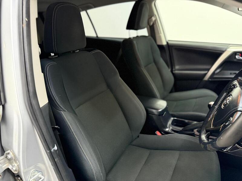 Toyota RAV4 2.0 D-4D Icon 4WD Euro 5 (s/s) 5dr - U310