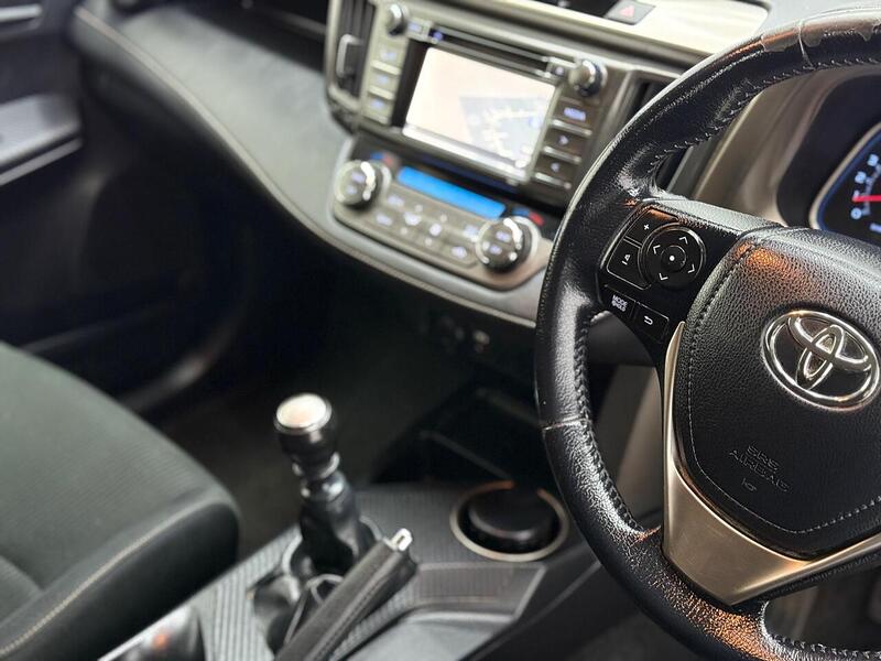 Toyota RAV4 2.0 D-4D Icon 4WD Euro 5 (s/s) 5dr - U310