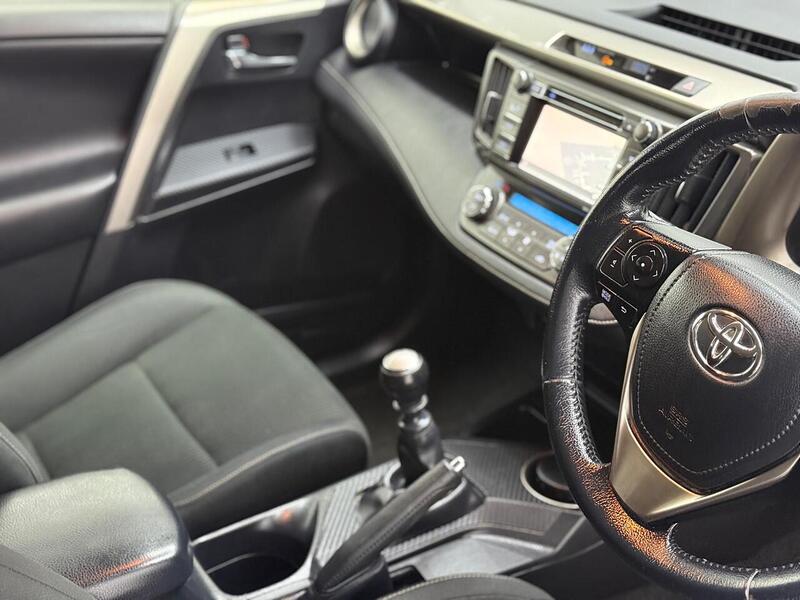 Toyota RAV4 2.0 D-4D Icon 4WD Euro 5 (s/s) 5dr - U310