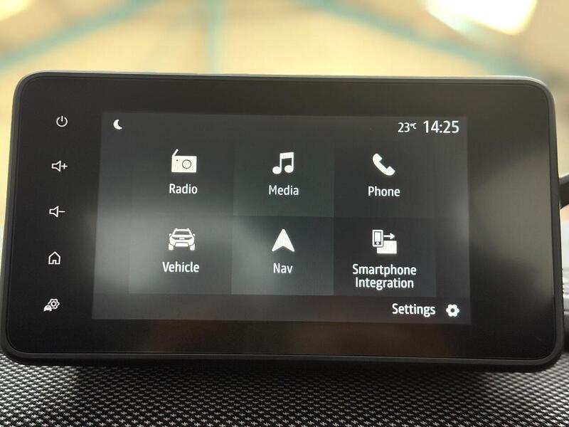 Dacia Sandero Stepway 1.0 TCe Journey Euro 6 (s/s) 5dr - U315