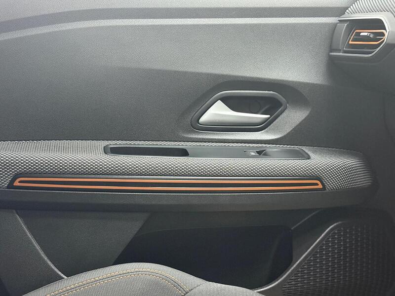 Dacia Sandero Stepway 1.0 TCe Journey Euro 6 (s/s) 5dr - U315