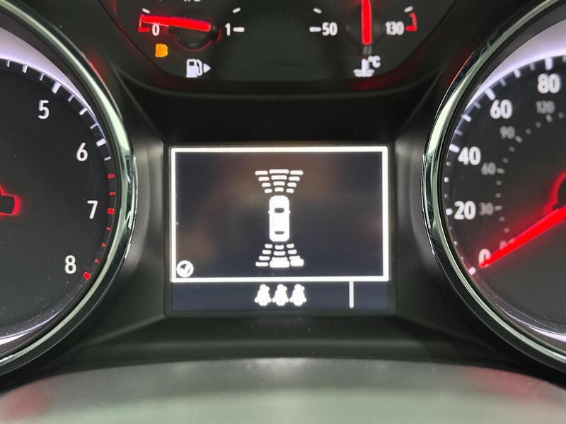 Vauxhall Astra 1.2 Turbo SRi VX Line Nav Euro 6 (s/s) 5dr - U323