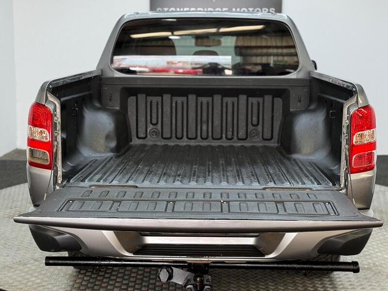 Mitsubishi L200 2.4 DI-D DC Warrior 4WD Euro 6 4dr - U324