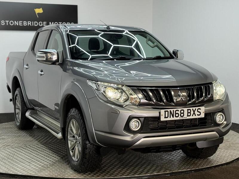 Mitsubishi L200 2.4 DI-D DC Warrior 4WD Euro 6 4dr - U324