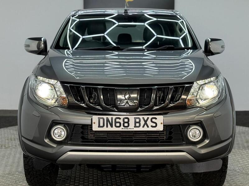 Mitsubishi L200 2.4 DI-D DC Warrior 4WD Euro 6 4dr - U324