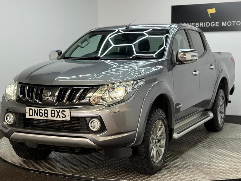 Mitsubishi L200 2.4 DI-D DC Warrior 4WD Euro 6 4dr - U324