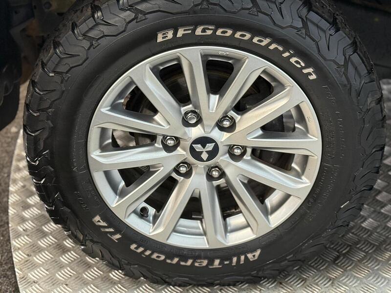 Mitsubishi L200 2.4 DI-D DC Warrior 4WD Euro 6 4dr - U324