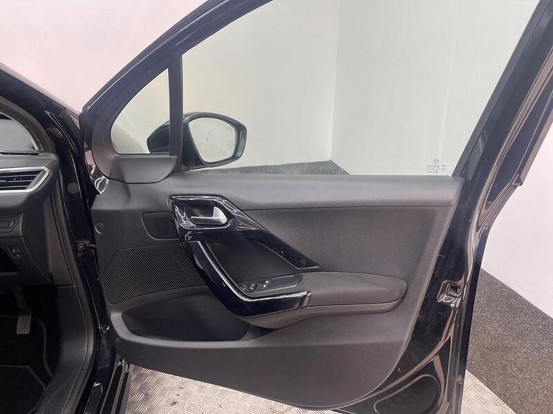 Peugeot 208 1.2 VTi PureTech Access+ Euro 5 5dr - U370
