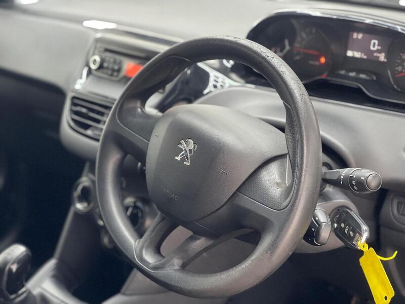 Peugeot 208 1.2 VTi PureTech Access+ Euro 5 5dr - U370