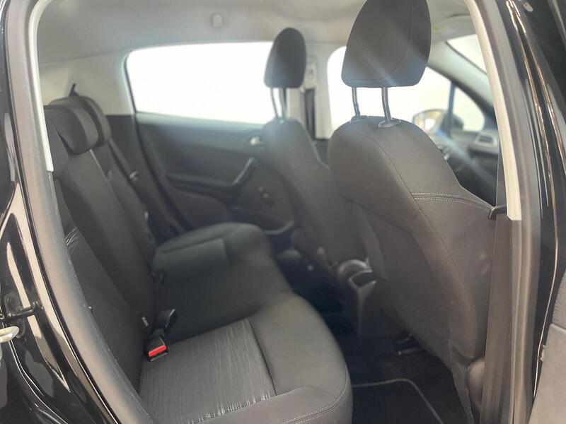 Peugeot 208 1.2 VTi PureTech Access+ Euro 5 5dr - U370