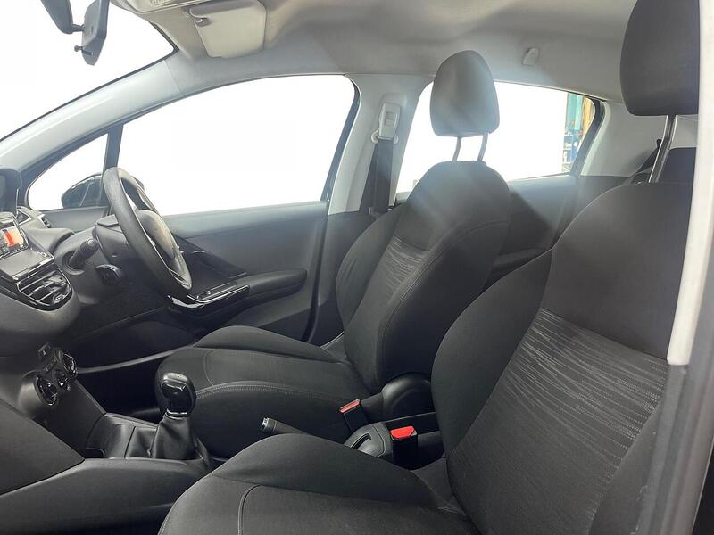 Peugeot 208 1.2 VTi PureTech Access+ Euro 5 5dr - U370