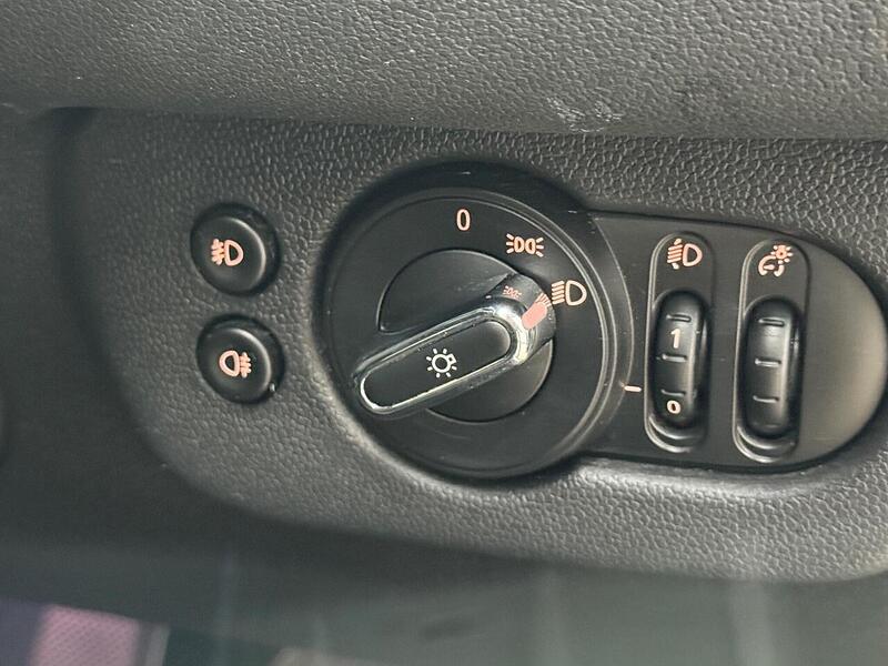 MINI Clubman 1.5 Cooper Steptronic Euro 6 (s/s) 6dr - U379