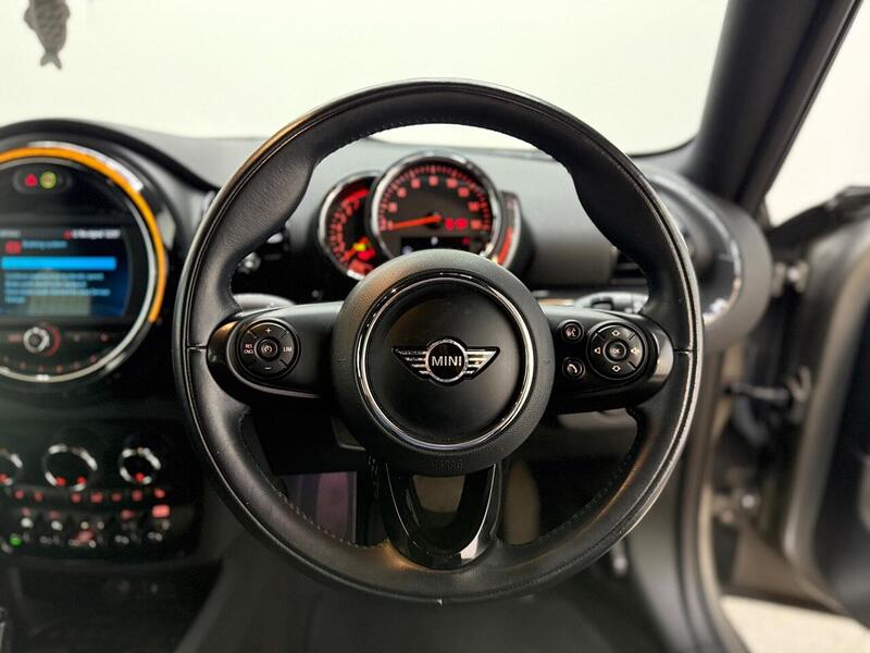 MINI Clubman 1.5 Cooper Steptronic Euro 6 (s/s) 6dr - U379