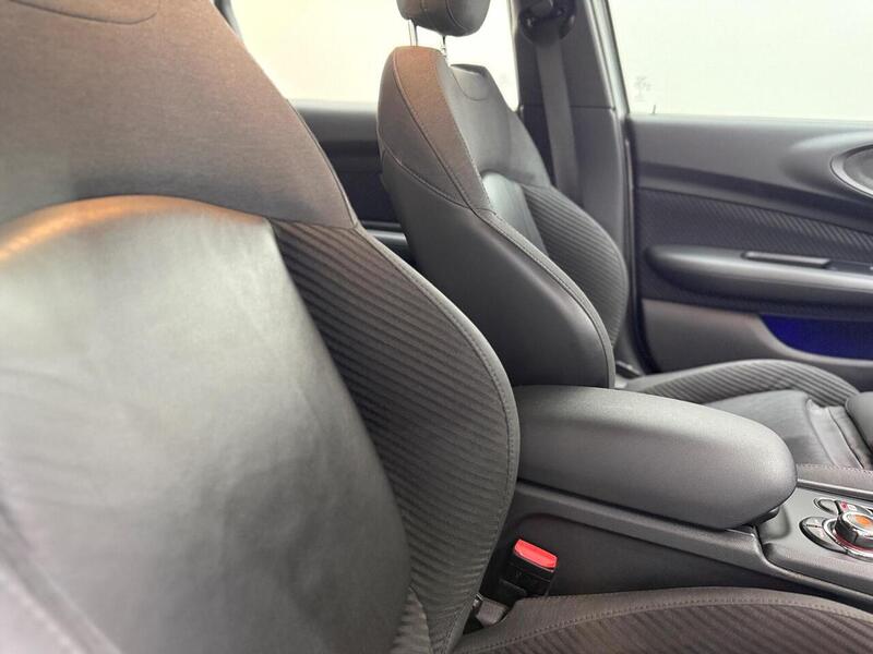 MINI Clubman 1.5 Cooper Steptronic Euro 6 (s/s) 6dr - U379