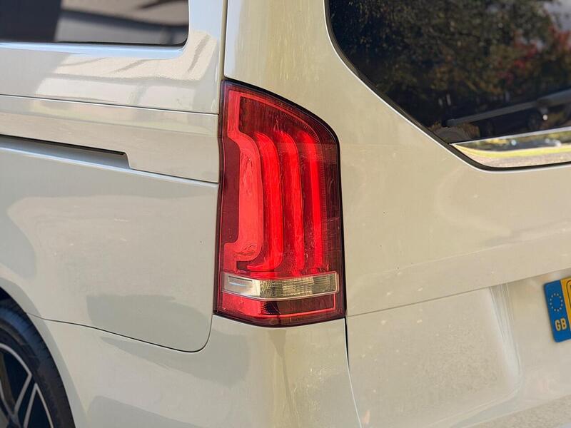 Mercedes-Benz V Class 2.2 V250d AMG Line G-Tronic+ Euro 6 (s/s) 5dr 8 Seat LWB - U387