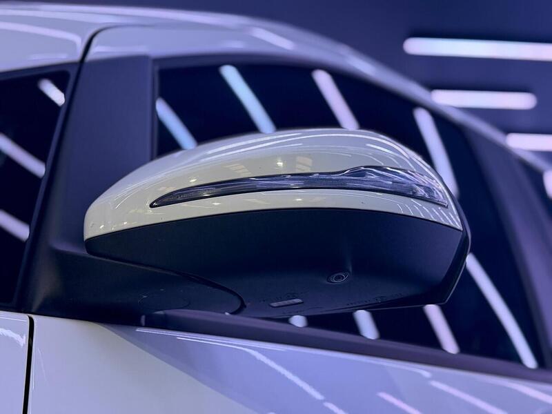 Mercedes-Benz V Class 2.2 V250d AMG Line G-Tronic+ Euro 6 (s/s) 5dr 8 Seat LWB - U387