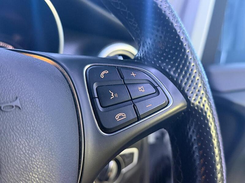 Mercedes-Benz V Class 2.2 V250d AMG Line G-Tronic+ Euro 6 (s/s) 5dr 8 Seat LWB - U387