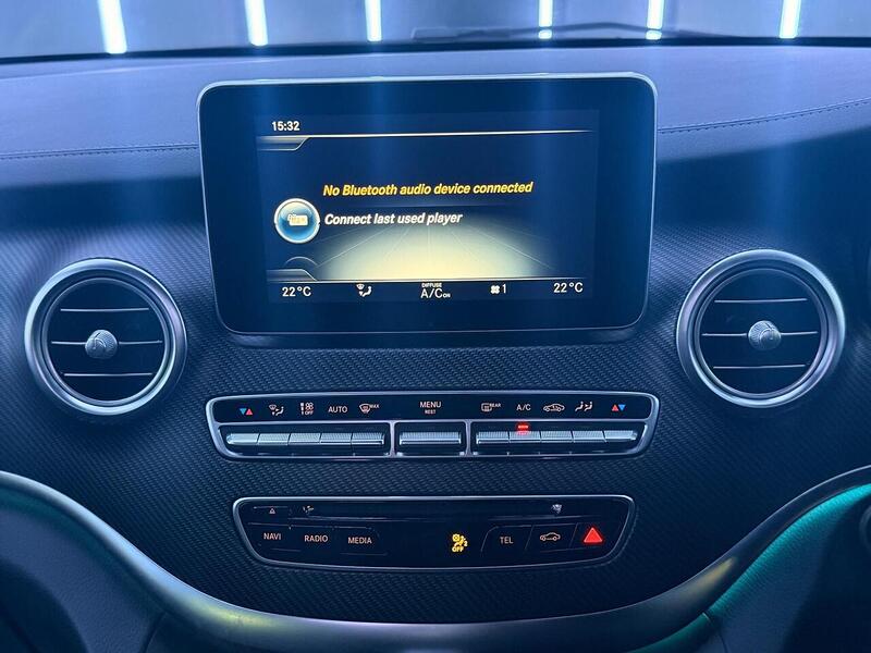 Mercedes-Benz V Class 2.2 V250d AMG Line G-Tronic+ Euro 6 (s/s) 5dr 8 Seat LWB - U387