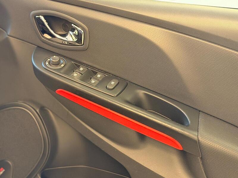 Renault Clio 1.6 TCe Renaultsport Lux EDC Euro 5 5dr - U388