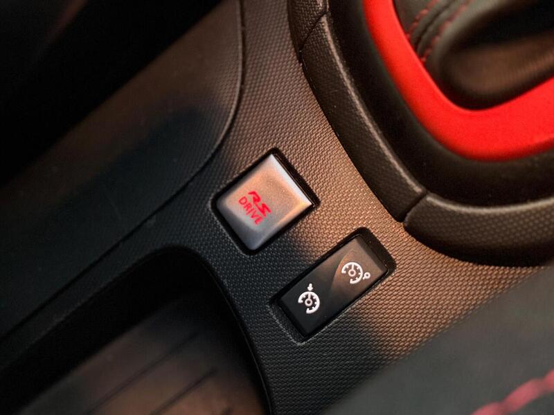 Renault Clio 1.6 TCe Renaultsport Lux EDC Euro 5 5dr - U388