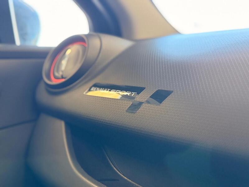 Renault Clio 1.6 TCe Renaultsport Lux EDC Euro 5 5dr - U388