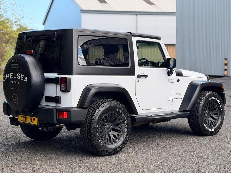 Jeep Wrangler 2.8 CRD Sahara Auto 4WD Euro 6 2dr - U389