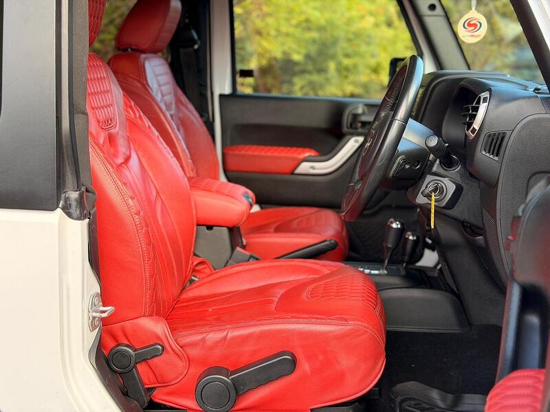 Jeep Wrangler 2.8 CRD Sahara Auto 4WD Euro 6 2dr - U389